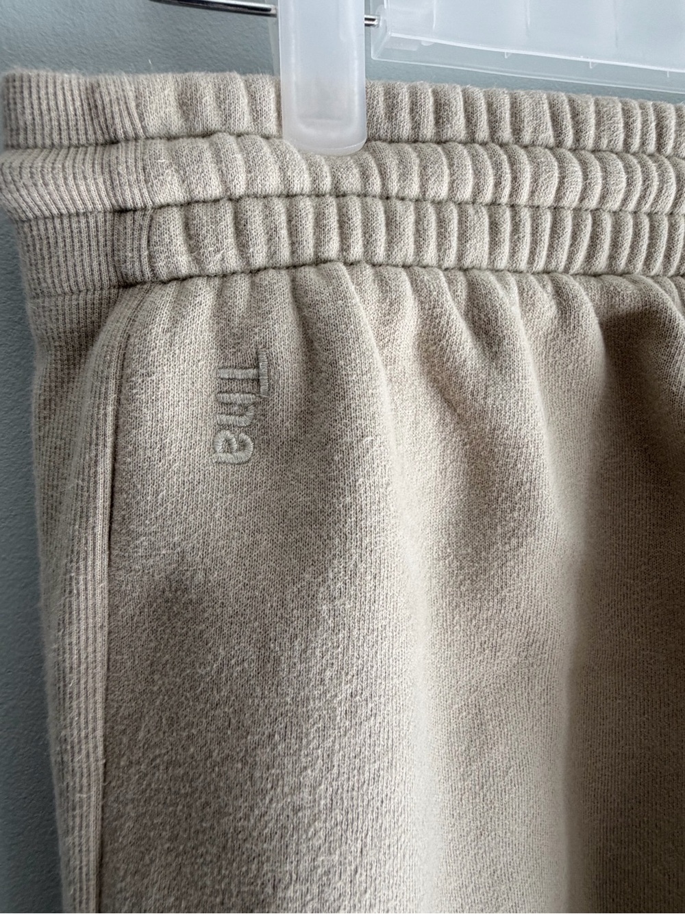 TNA Cozy AF by Aritizia Joggers Sweatpants. Cream size small